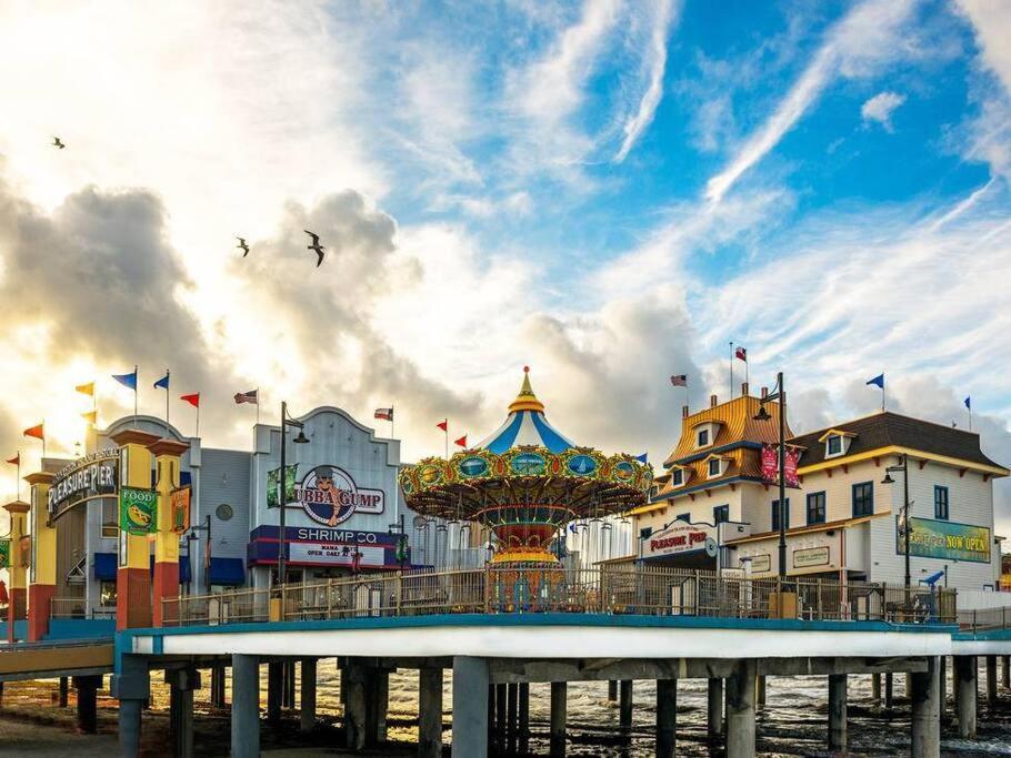 The Q Loft Galveston Villa ภายนอก รูปภาพ