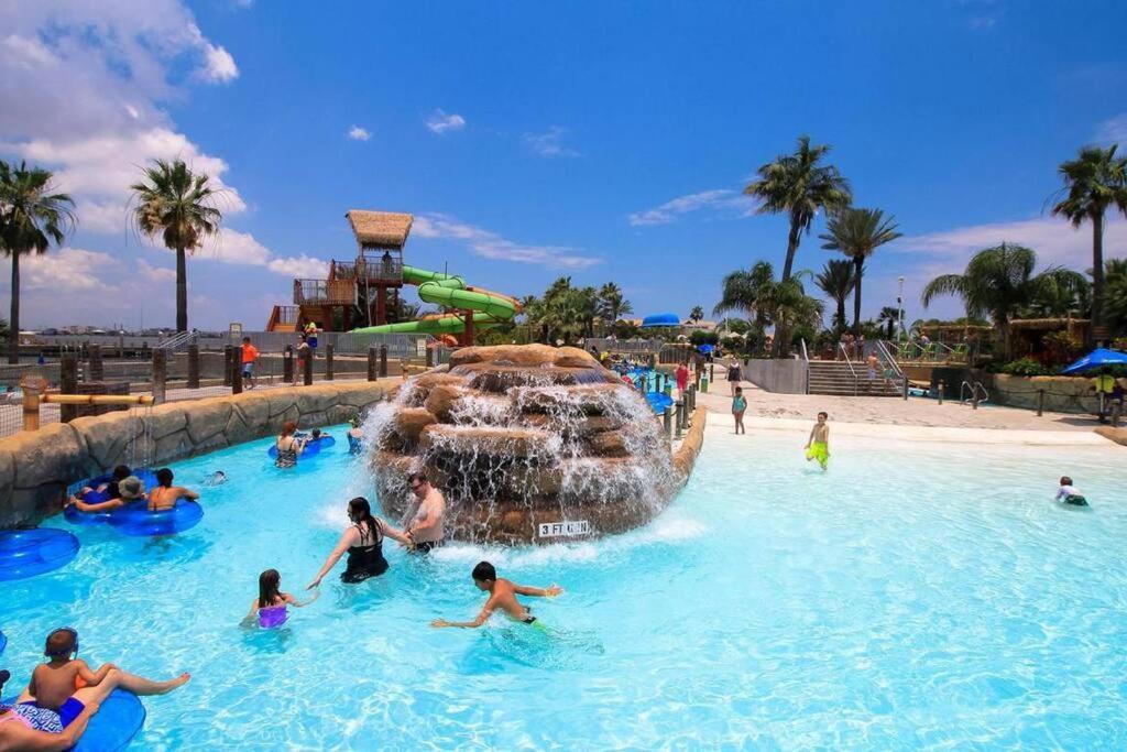 The Q Loft Galveston Villa ภายนอก รูปภาพ
