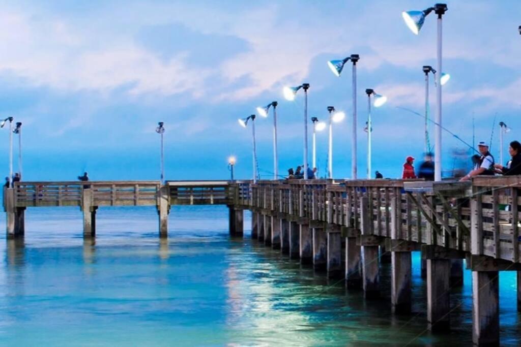 The Q Loft Galveston Villa ภายนอก รูปภาพ